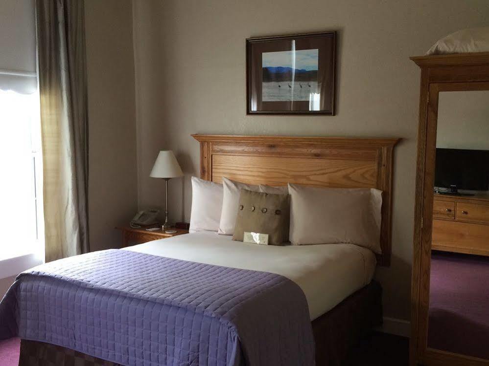 Heritage Inn Artesia Buitenkant foto